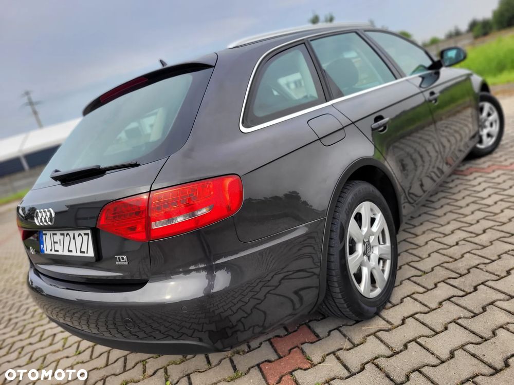 Audi A4 Avant 2.0 TDI Quattro - 39