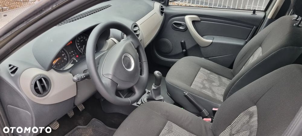 Dacia Sandero 1.2 16V Access - 9
