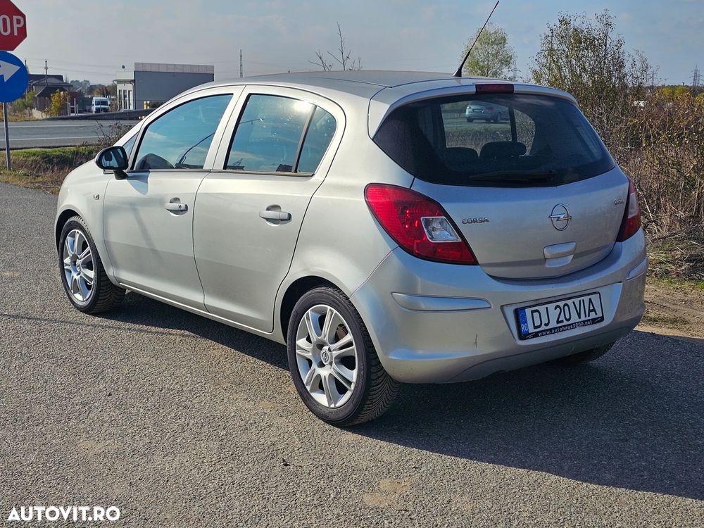 Opel Corsa 1.2i Cosmo - 23