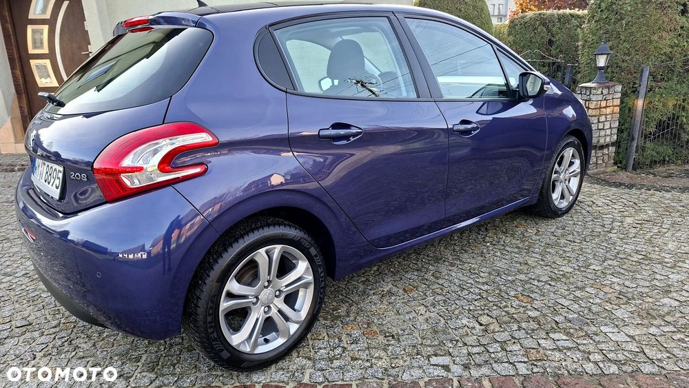 Peugeot 208 1.2 PureTech Allure - 16