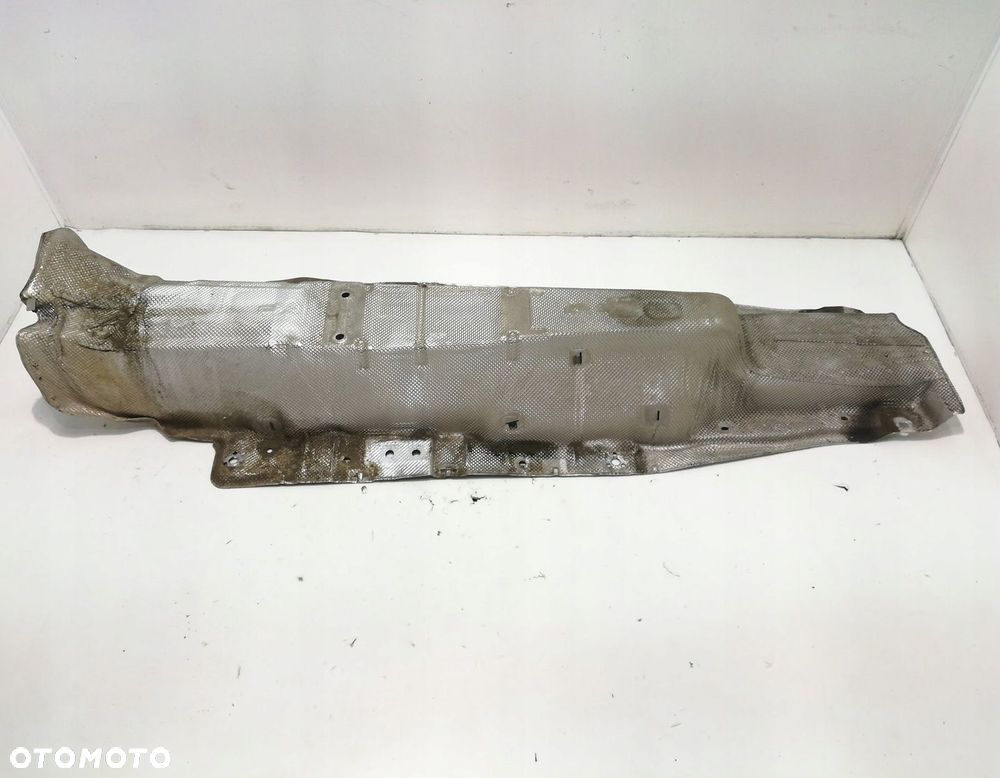OSŁONA TERMICZNA TŁUMIKA ŚRODKOWEGO VW TOURAN II 5T 1.6 TDI 5QA825661 - 1