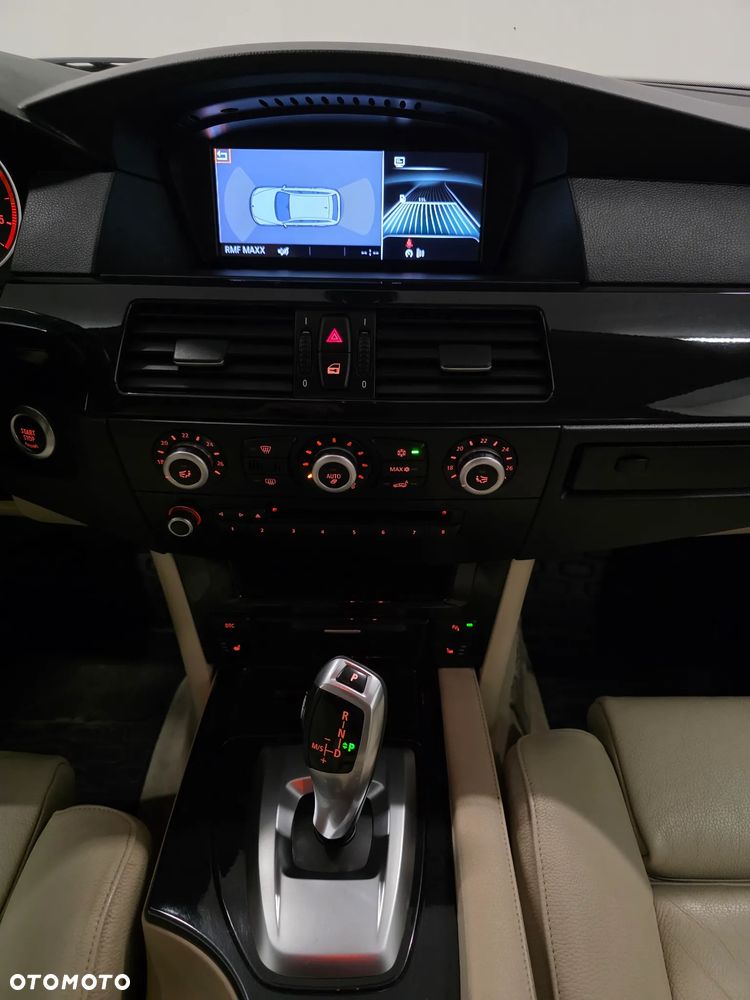 BMW Seria 5 - 12