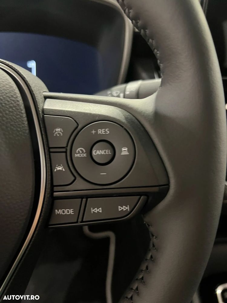 Toyota Corolla 1.8 HSD Business - 23