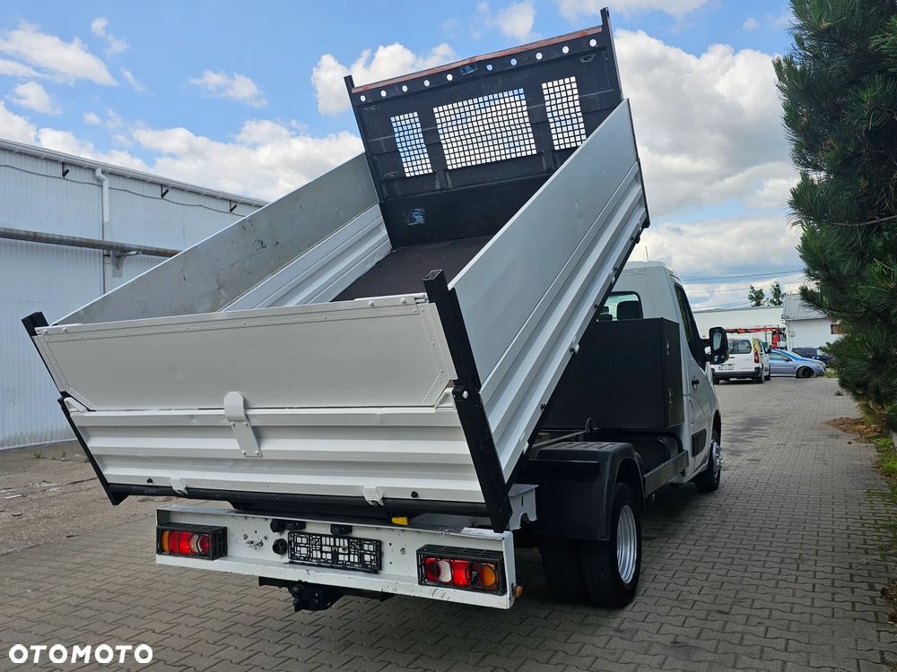 Nissan NV400 - 26