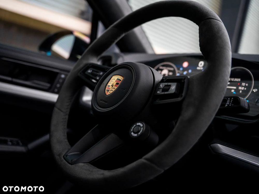 Porsche Cayenne - 14