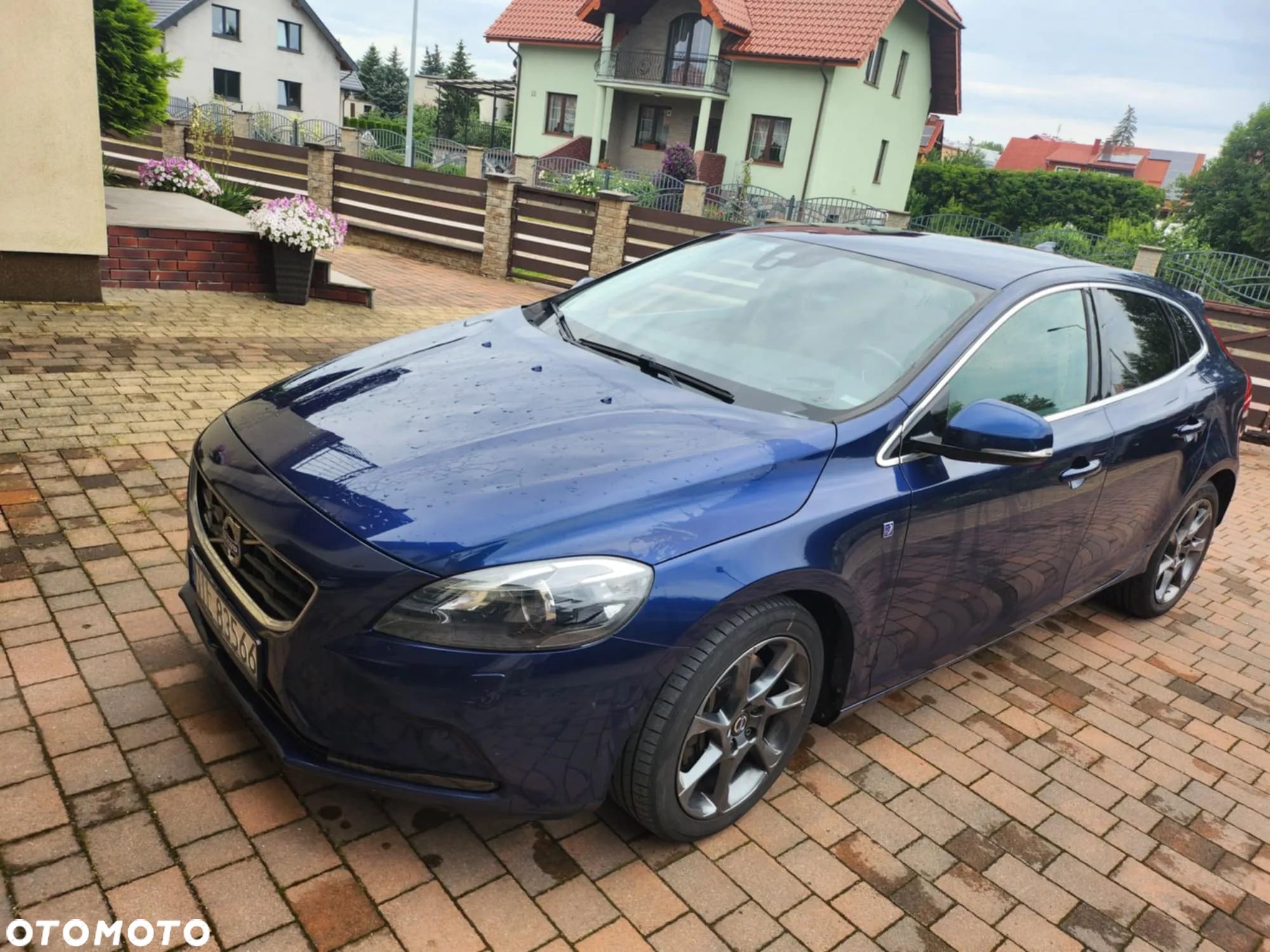 Volvo V40 D4 Drive-E Ocean Race - 1