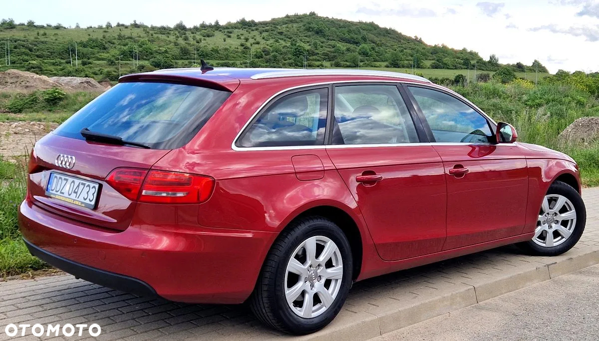 Audi A4 Avant 2.0 TDI DPF Attraction - 4