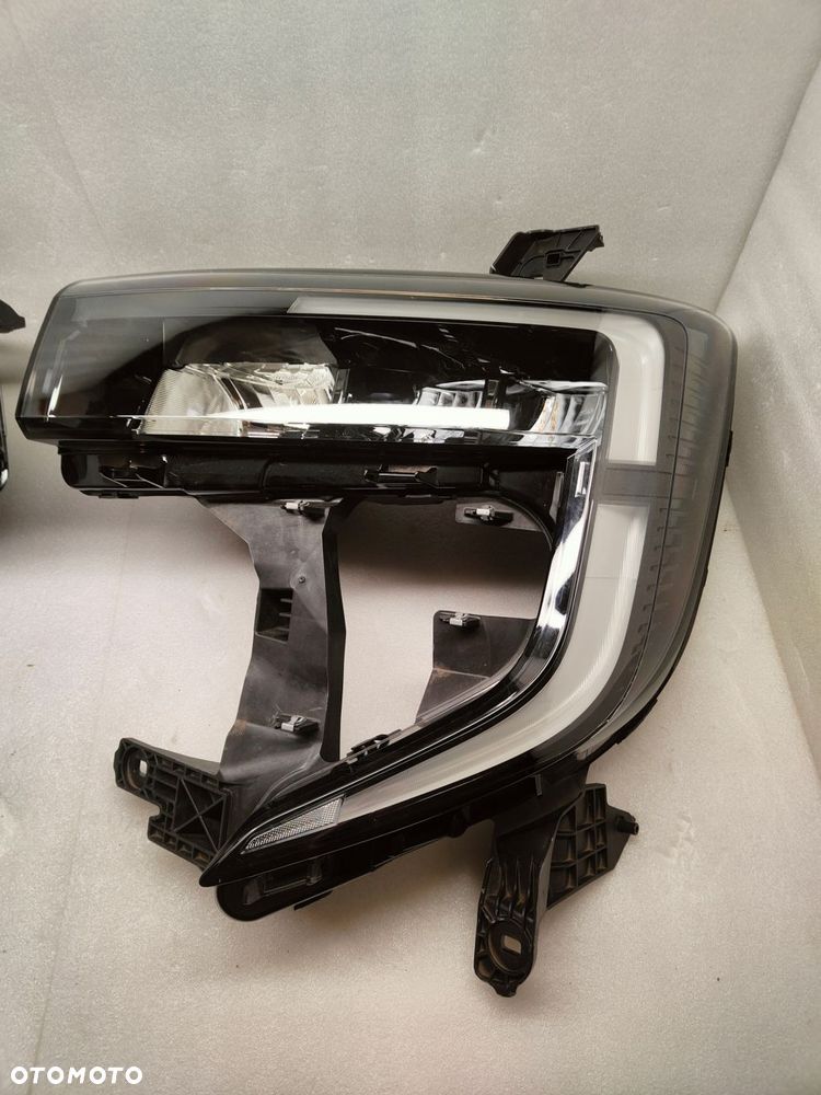 renault master v pół led komplet lamp przednich 260106174r, 260609073r - 5