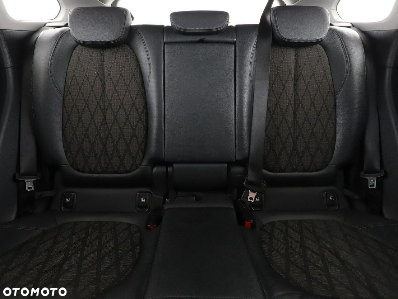 BMW X1 sDrive18d xLine - 18
