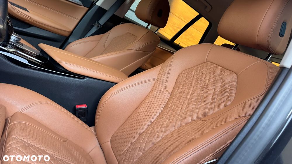BMW Seria 5 520d Sport Line - 19