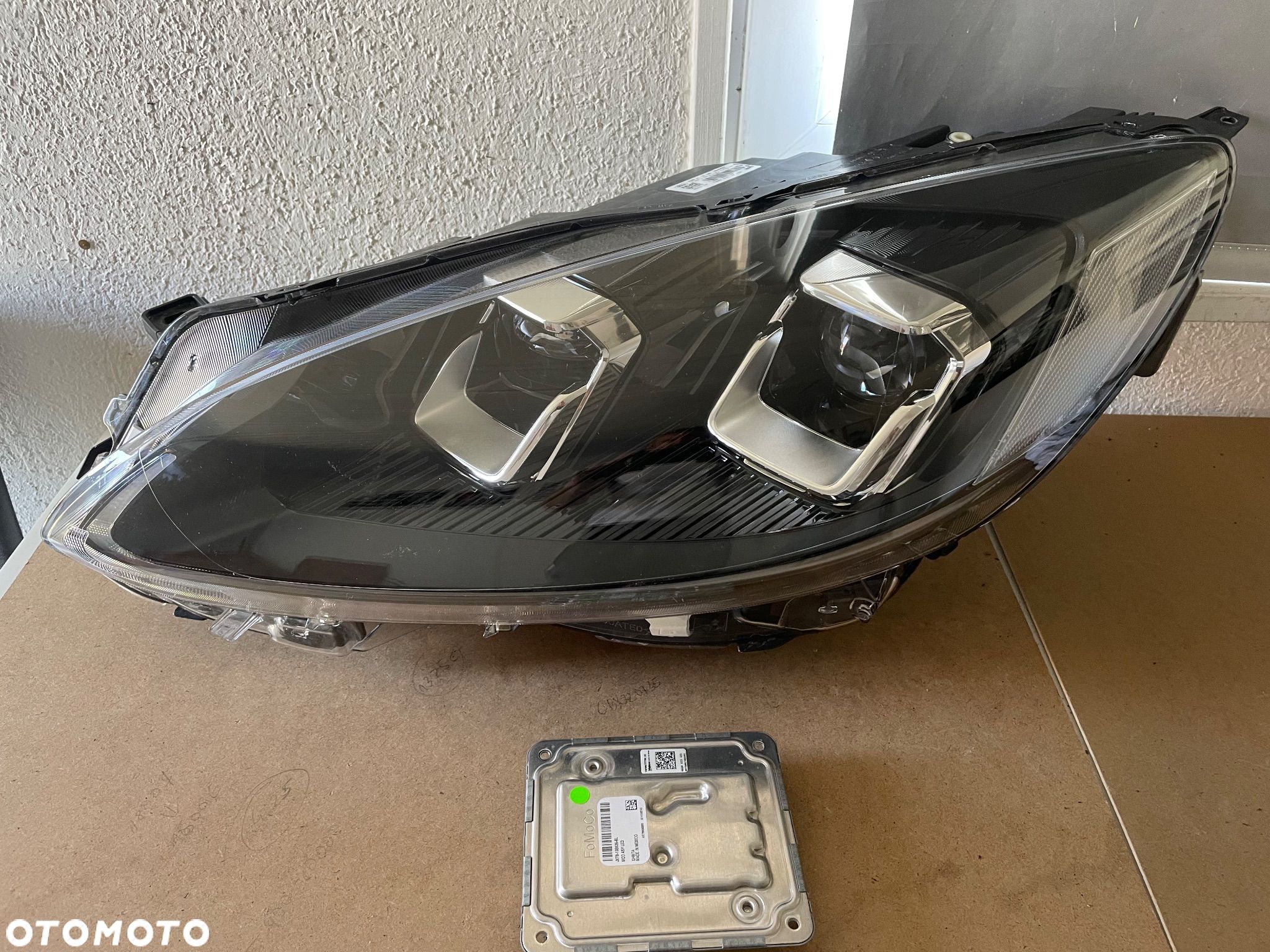 FORD KUGA MK3 LAMPA przód  FULL LED cała LV4B-13E017-AN - 1