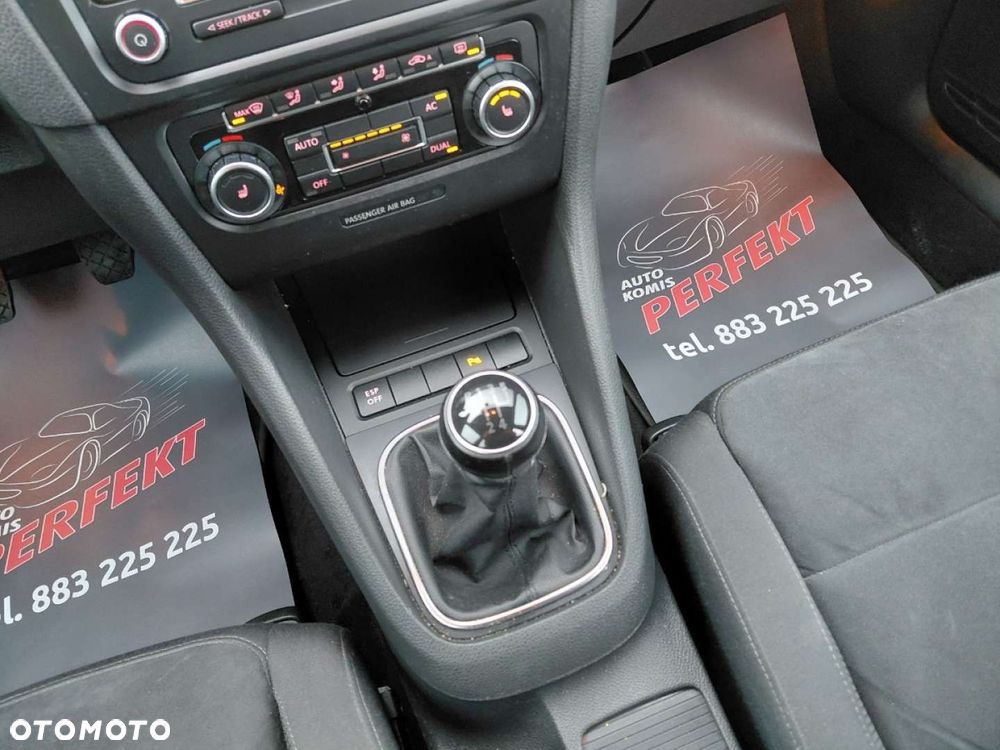 Volkswagen Golf - 20