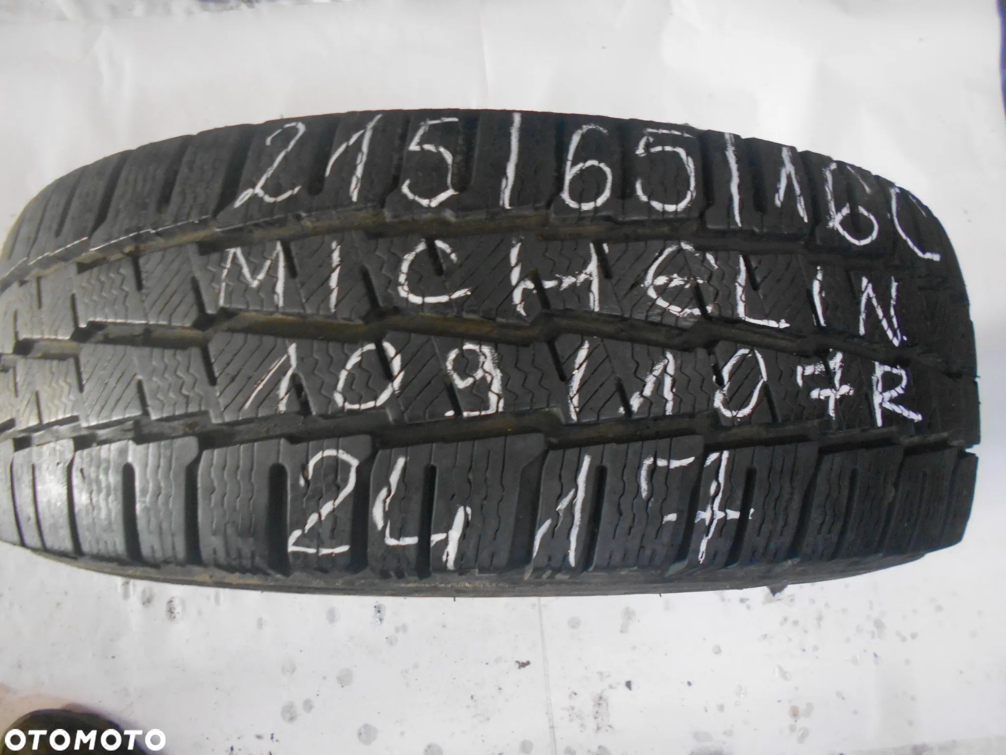 OPONA POJEDYNKA  215/65R16C MICHELIN AGILIS ALPIN DOT 2417 9MM - 1