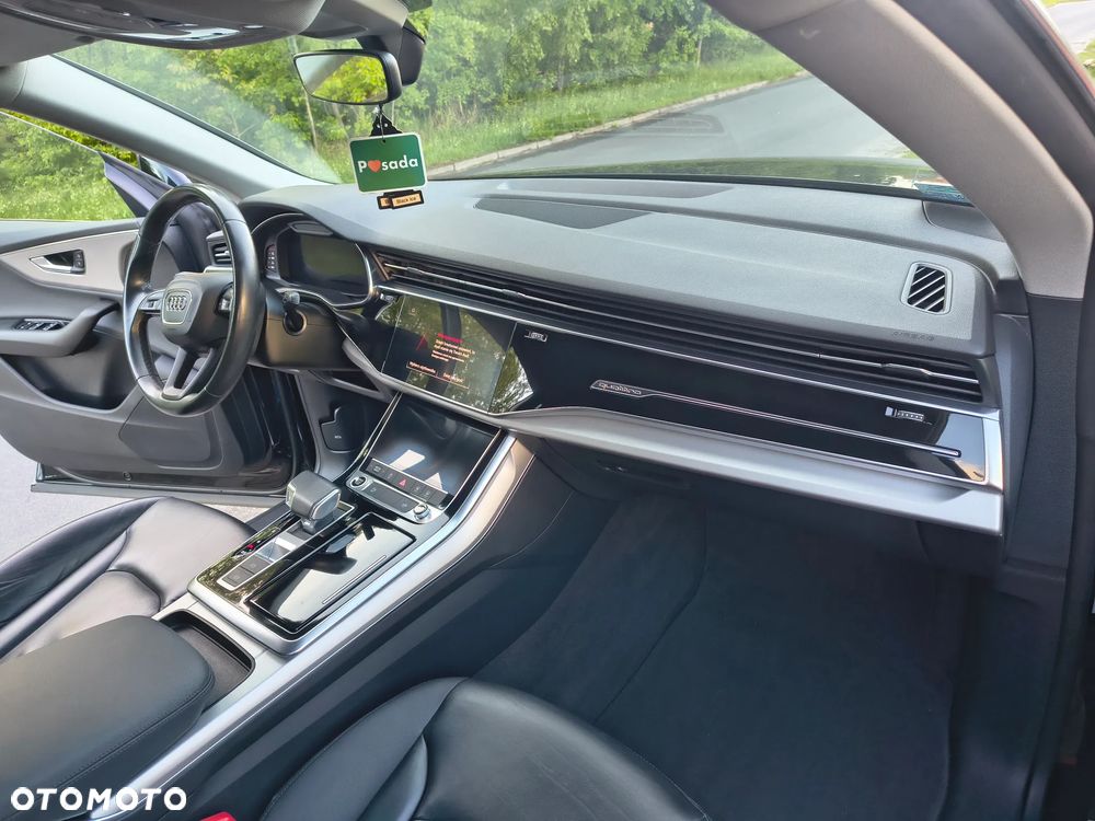 Audi Q8 - 11