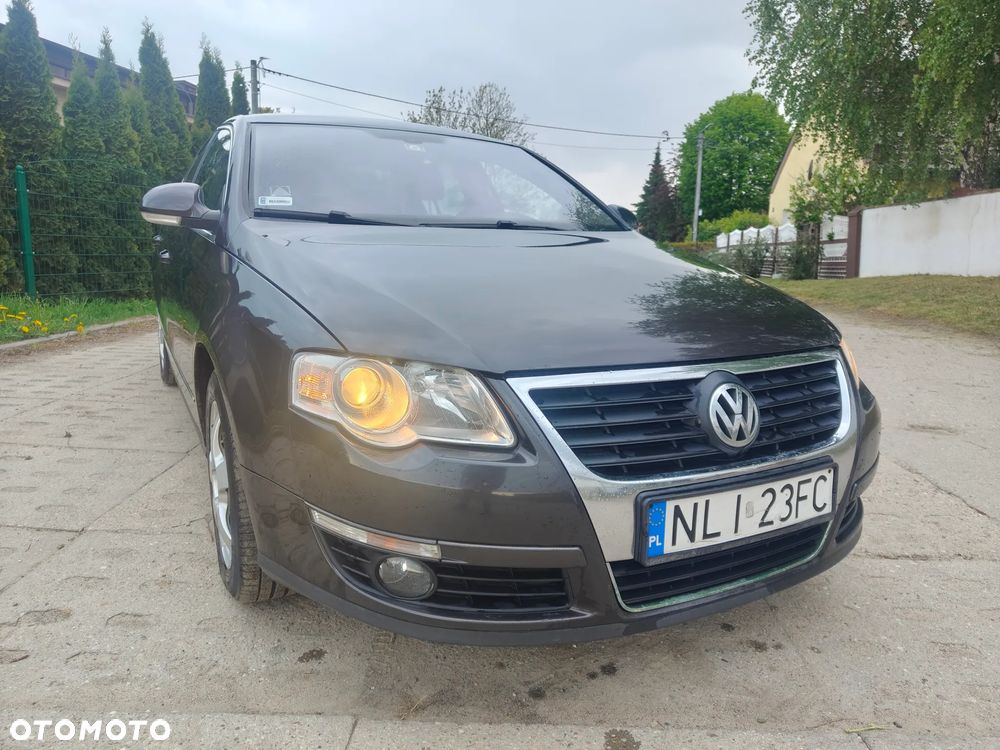 Volkswagen Passat 2.0 TDI Individual - 1