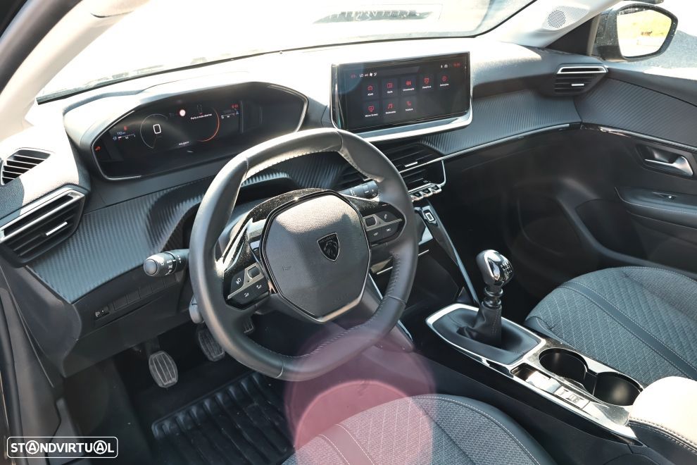 Peugeot 208 1.2 PureTech Allure - 24