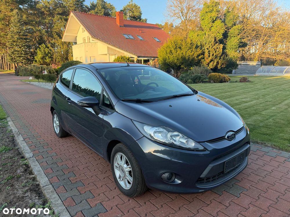 Ford Fiesta 1.4 TDCi Champions Edition - 17