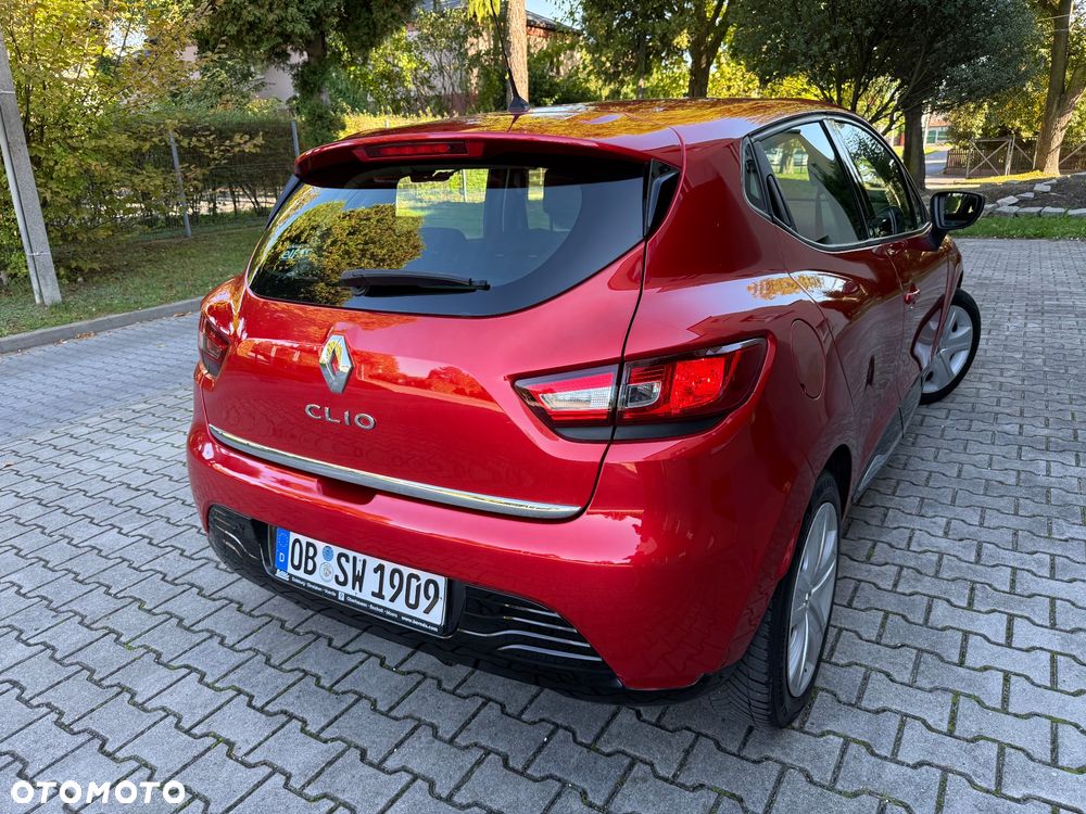 Renault Clio 1.2 16V 75 Business - 18