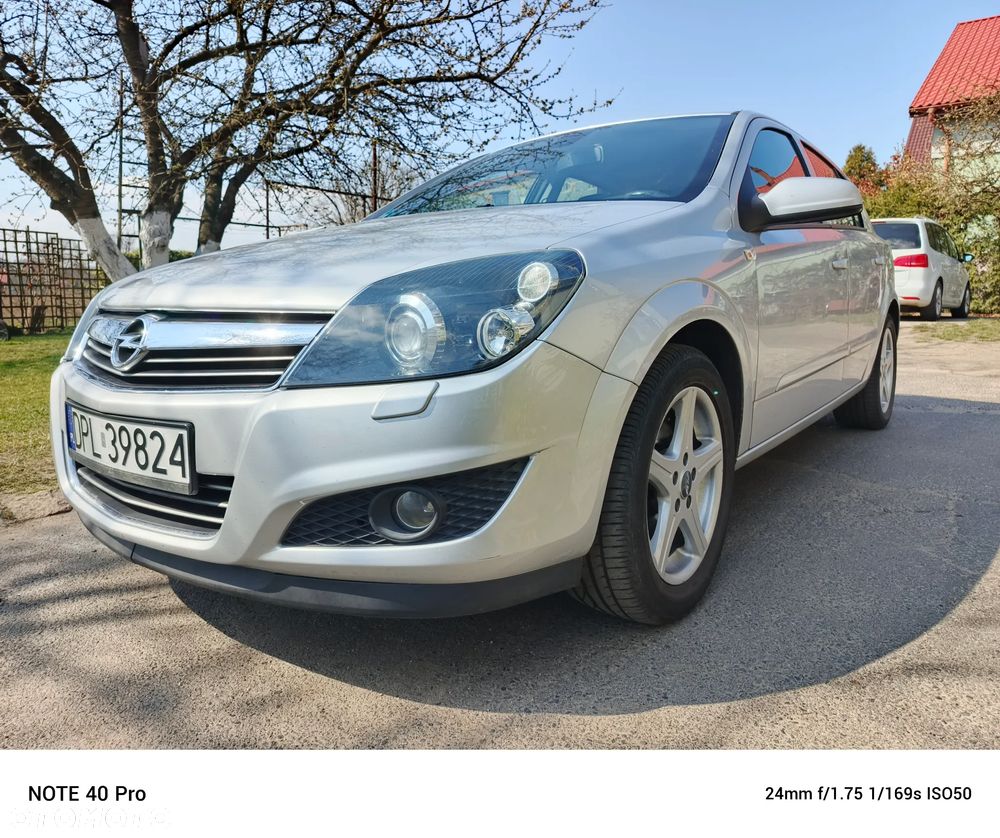 Opel Astra 1.4 Edition Plus - 1