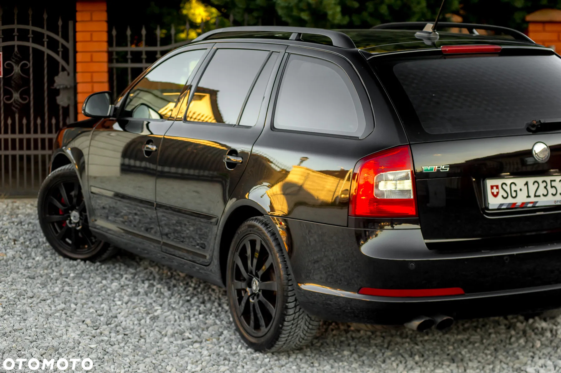 Skoda Octavia Combi 2.0 TSI RS - 8