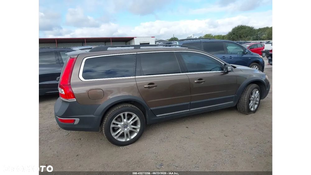 Volvo XC 70 - 4