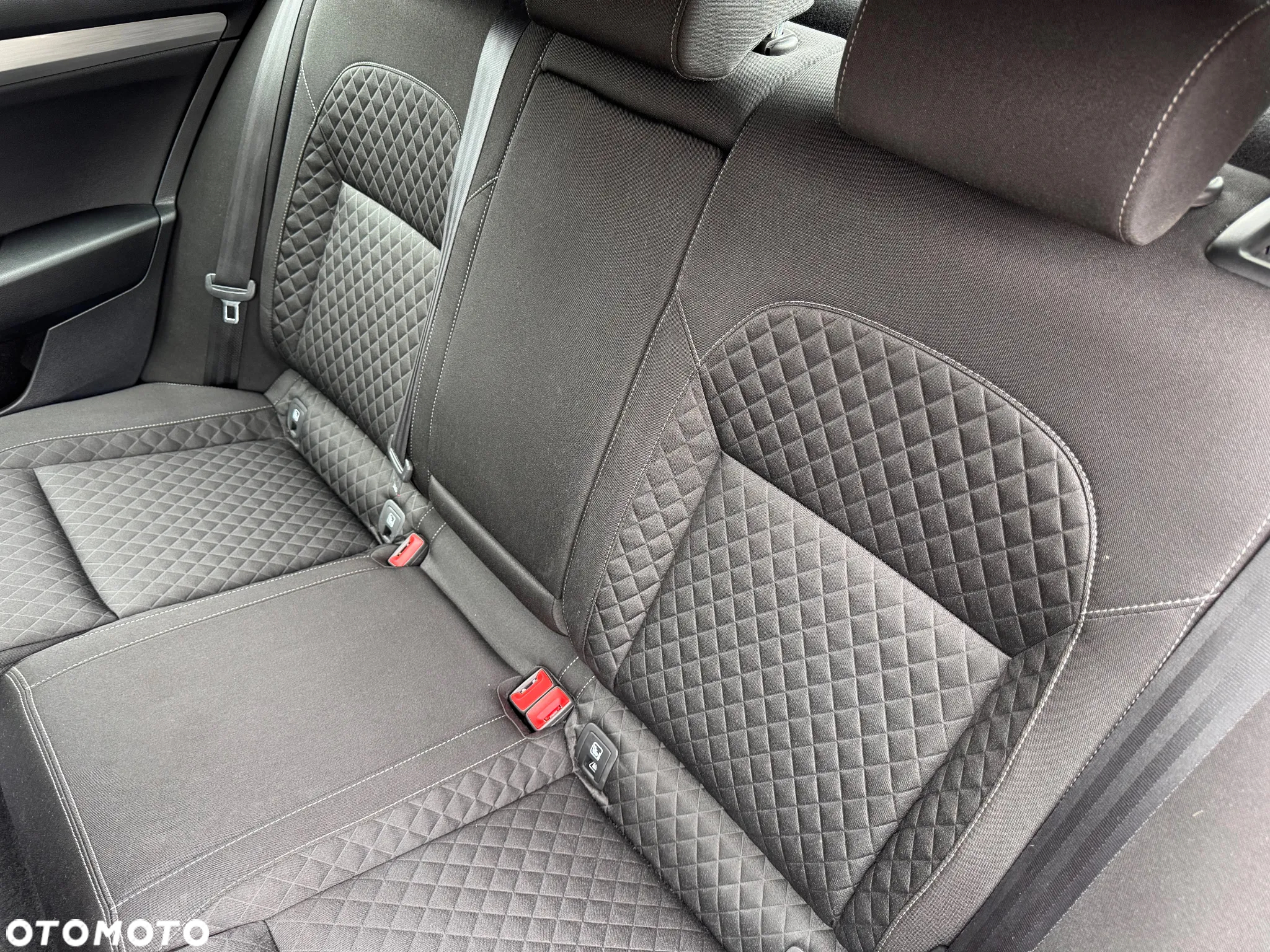 Skoda Superb 2.0 TDI Style DSG - 8