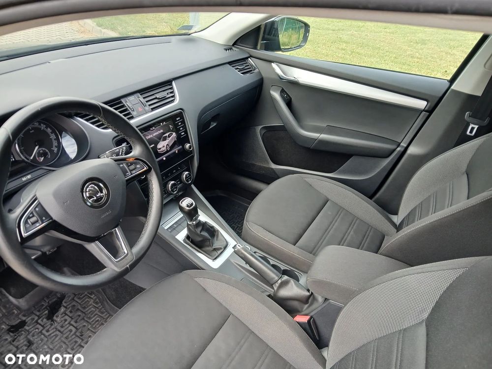 Skoda Octavia 1.5 TSI ACT Ambition - 10