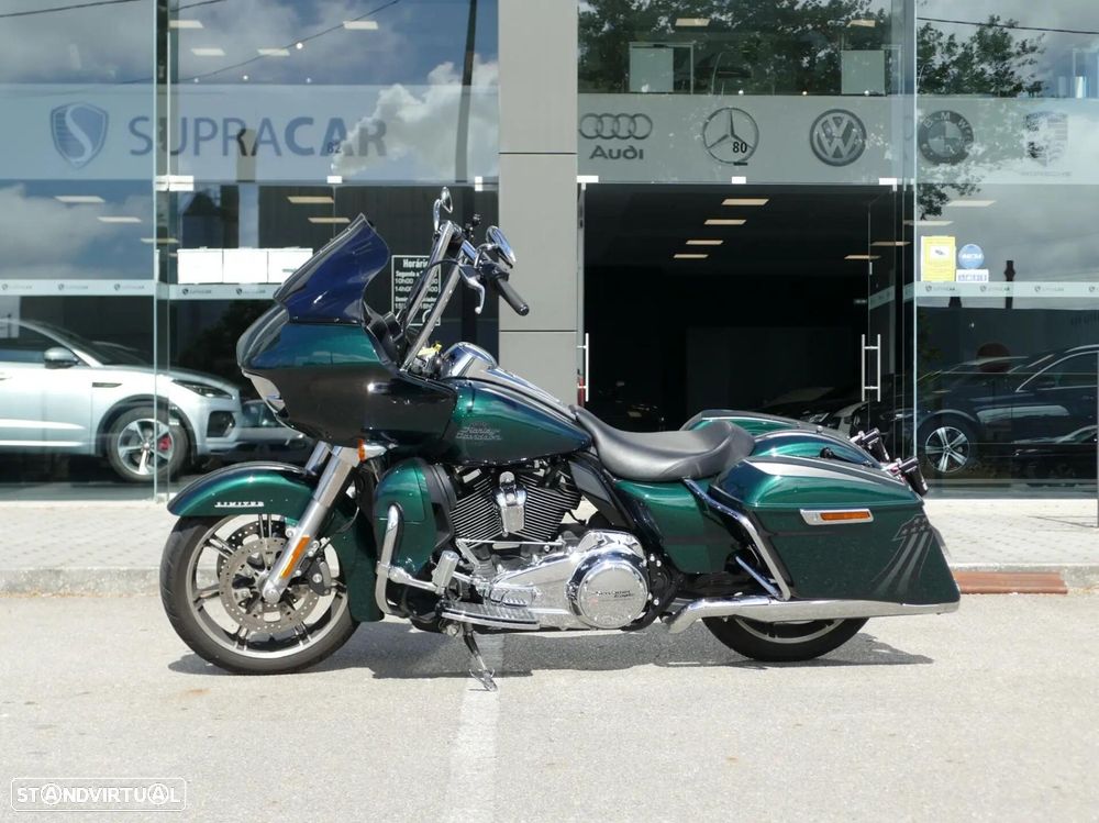 Harley-Davidson FL - 8