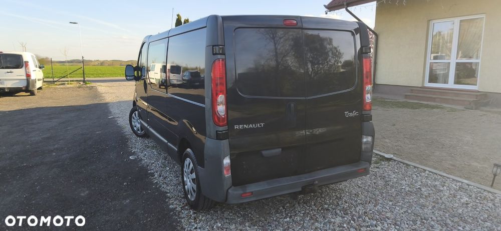 Opel Vivaro L2H1 2.9t - 15