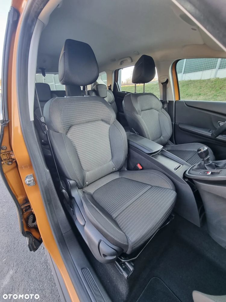 Renault Scenic 1.5 dCi Bose - 19