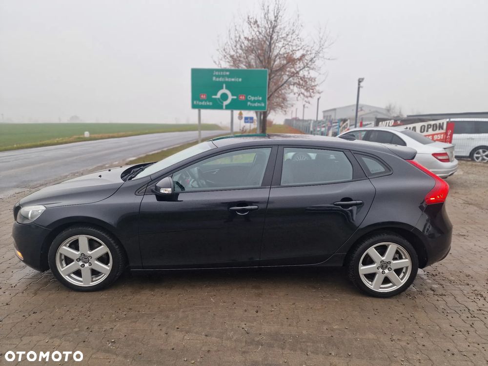 Volvo V40 D3 Geartronic Momentum - 17