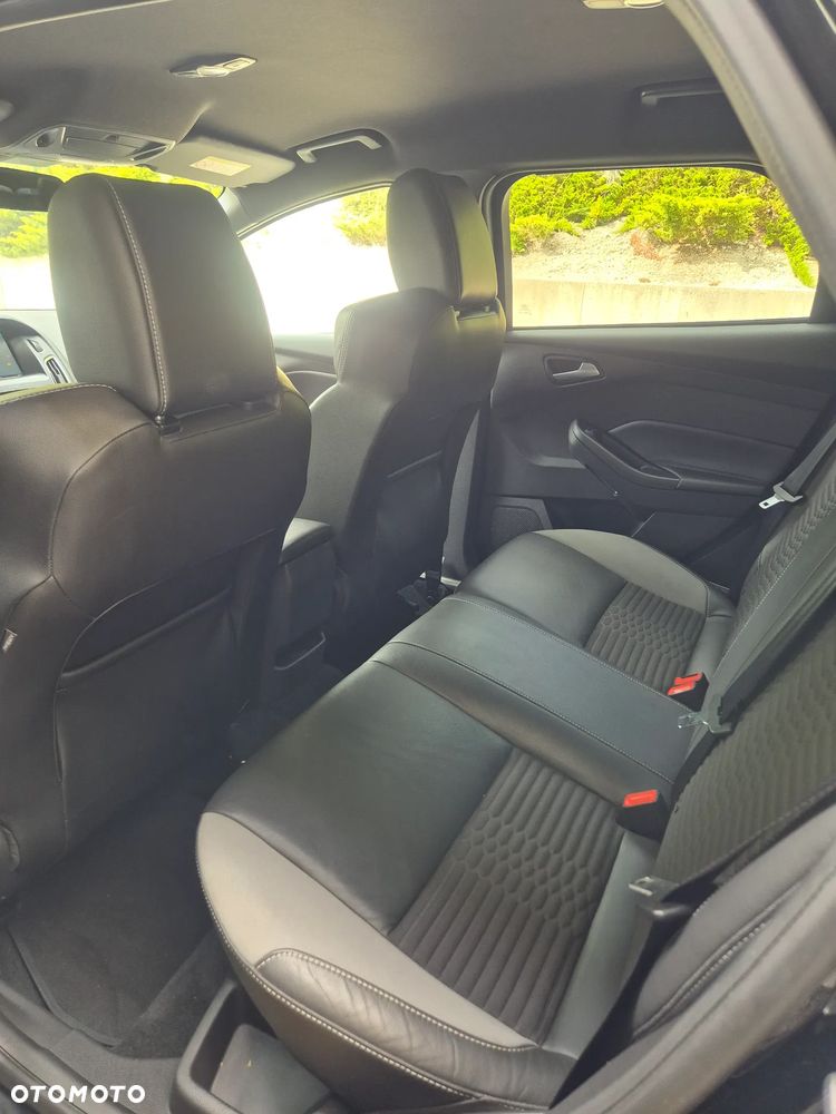 Ford Focus 2.0 TDCi ST mit Leder-Exclusiv-Paket - 16