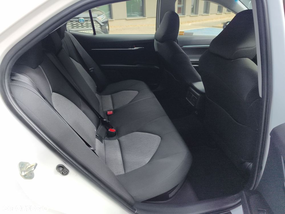 Toyota Camry 2.5 Hybrid Comfort CVT - 10