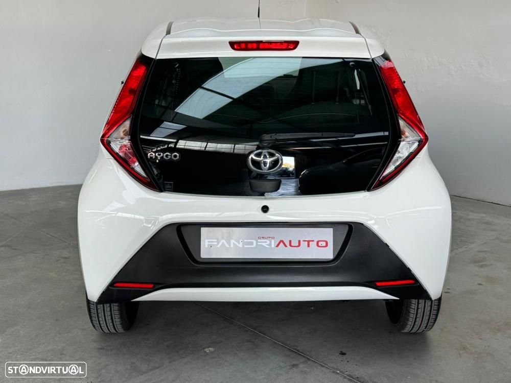 Toyota Aygo x-business - 18