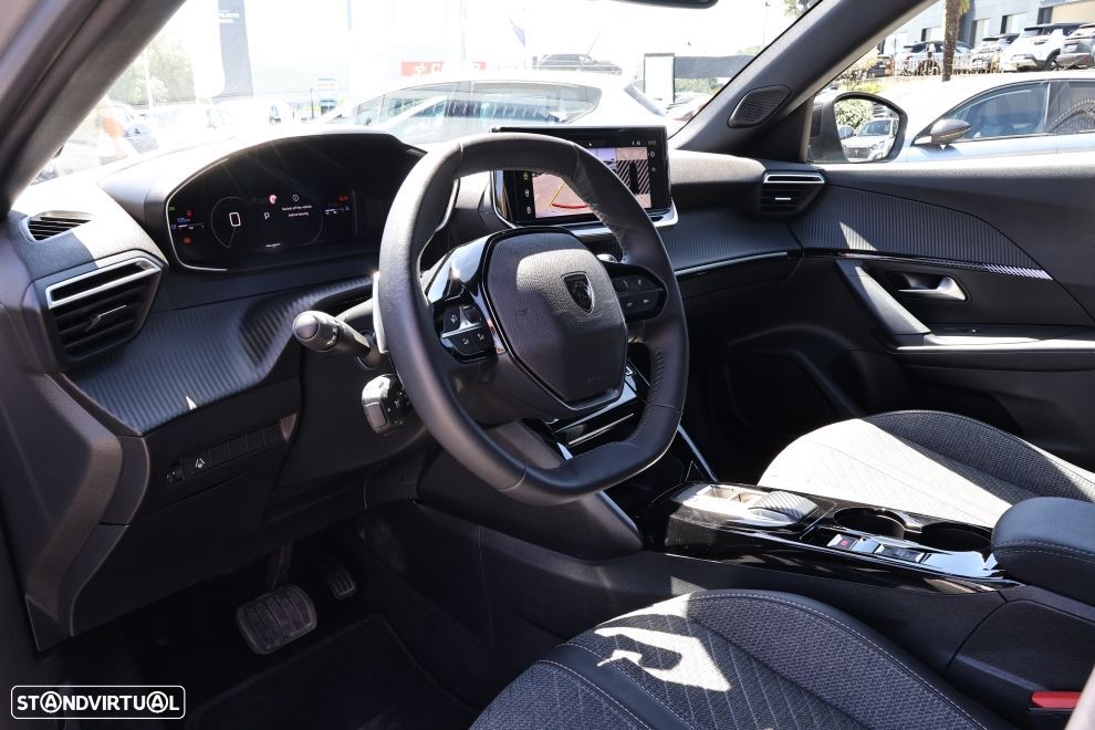 Peugeot 2008 1.2 Hybrid Allure e-DCS6 - 15