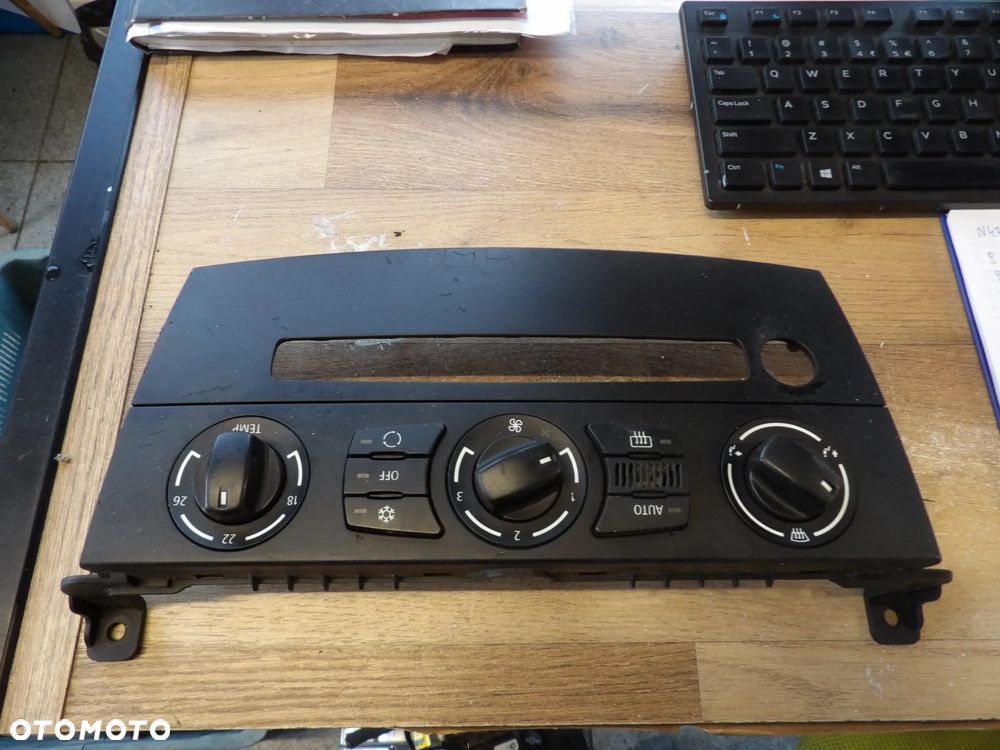 BMW - E60,E61 - PANEL KLIMATYZACJI - 7906437 - 1