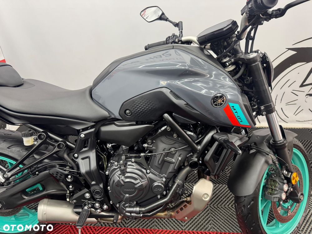 Yamaha MT - 32