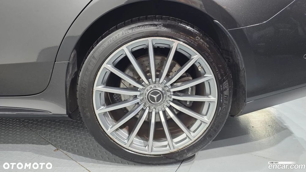 Mercedes-Benz AMG GT 43 4-Matic+ - 18
