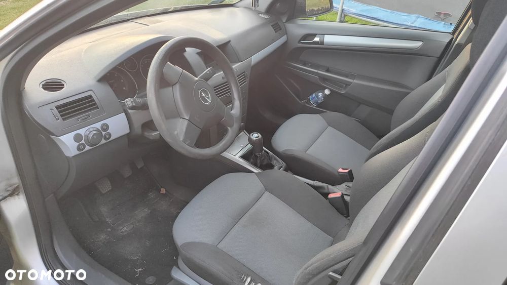 Opel Astra 1.7 CDTI - 4