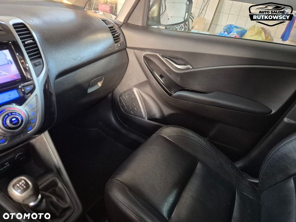 Hyundai ix20 - 19