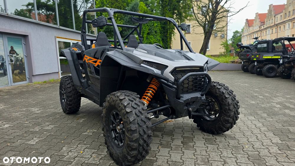 Polaris RZR - 1