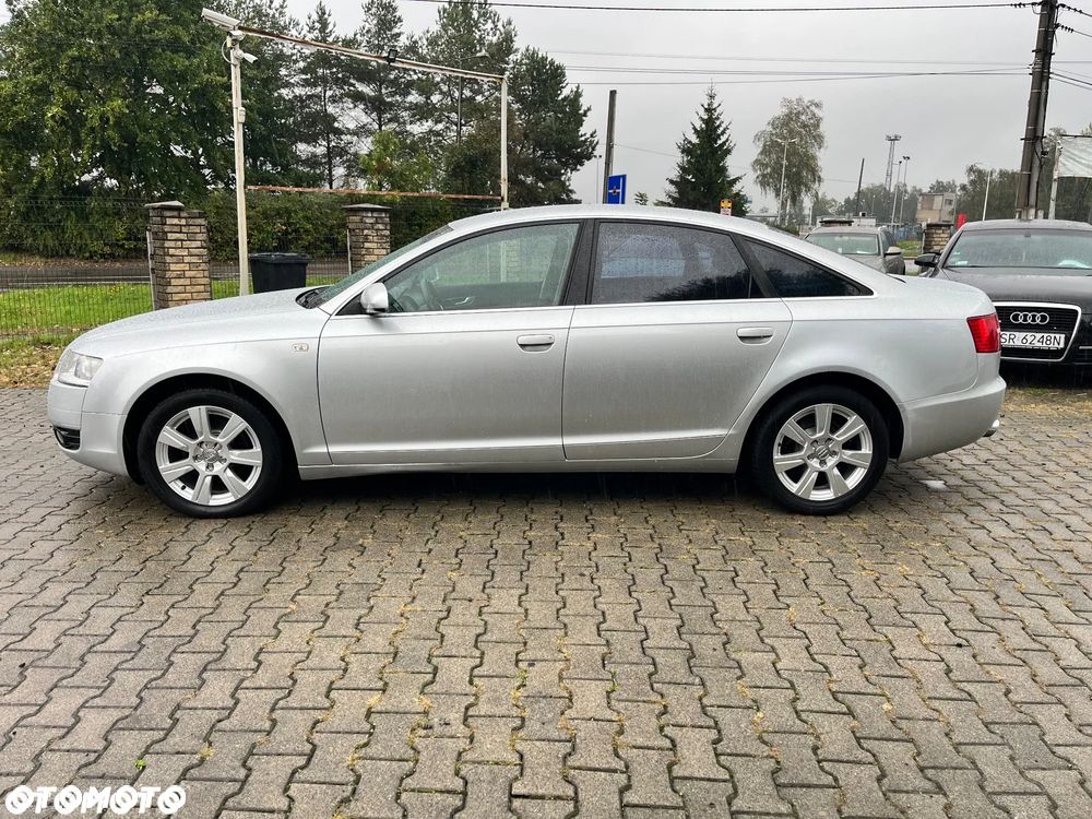 Audi A6 Limousine 2.4 - 15
