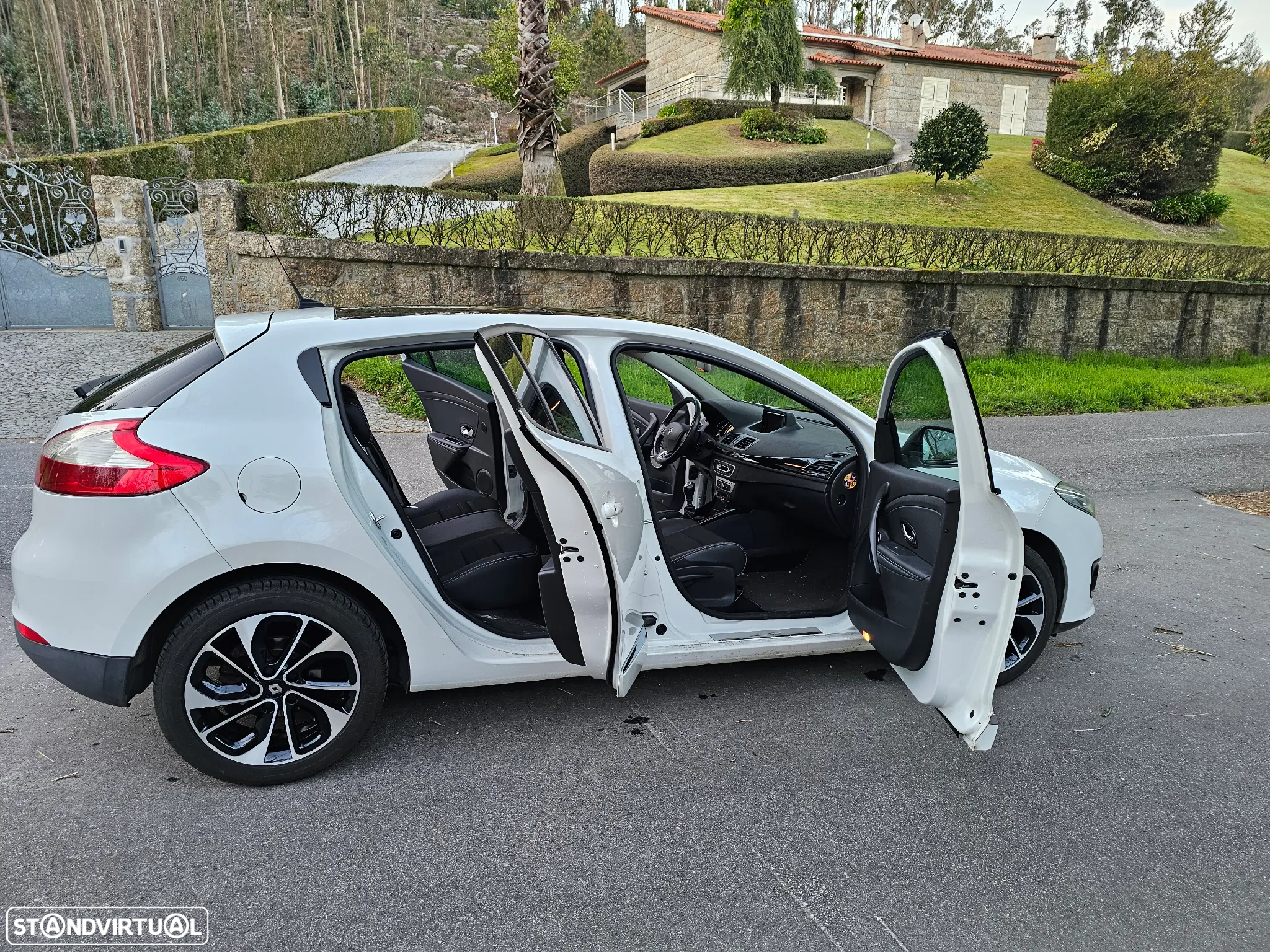 Renault Mégane 1.5 dCi Bose Edition - 21