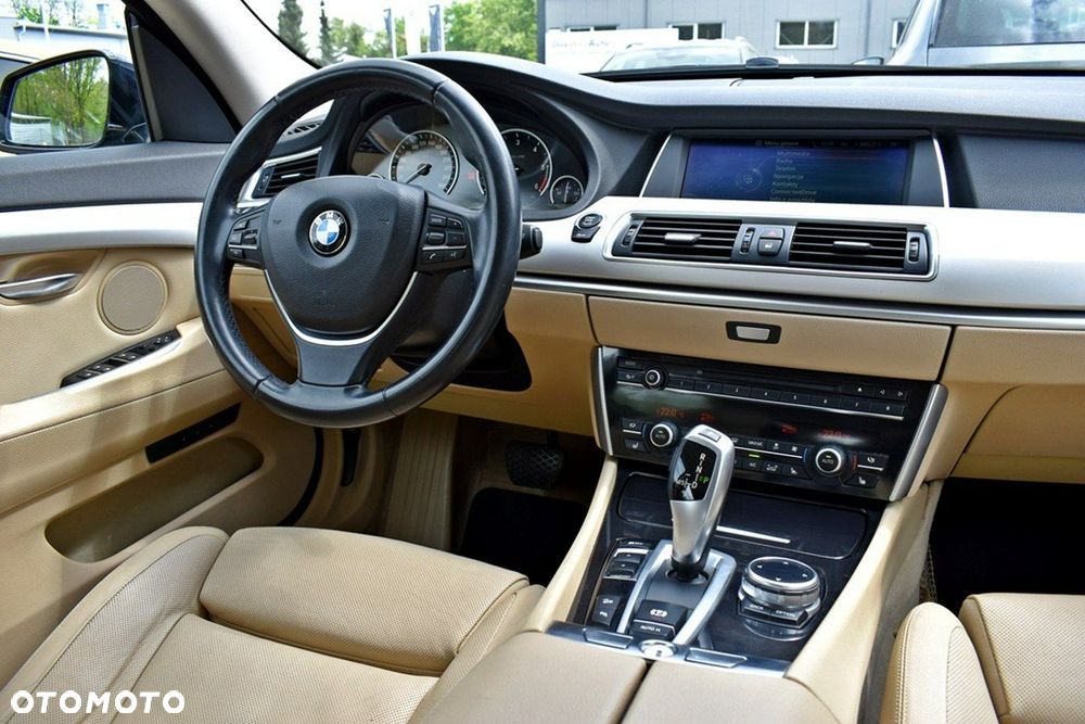 BMW 5GT 530d xDrive - 18
