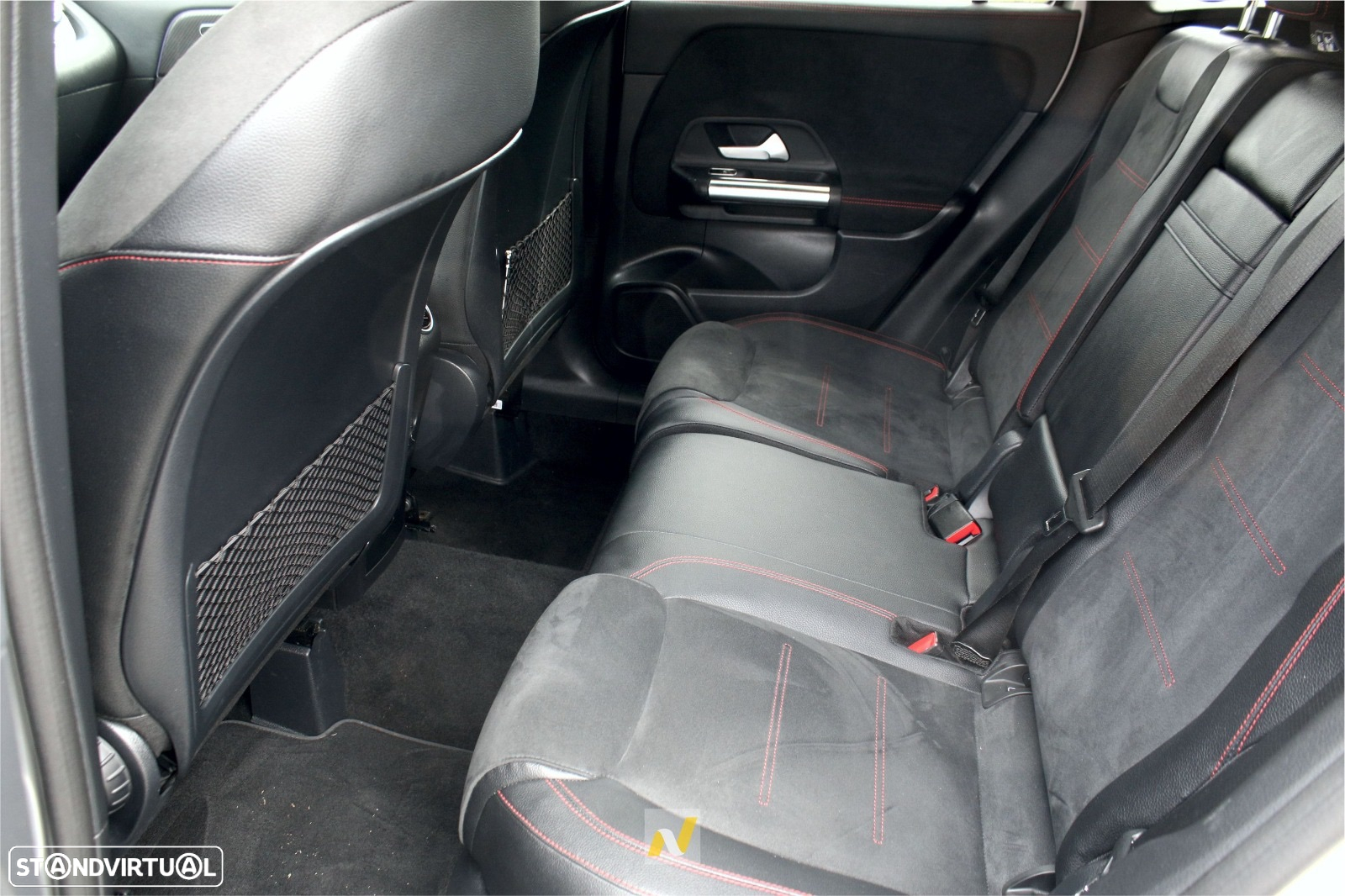 Mercedes-Benz GLA 250 e AMG Line - 23