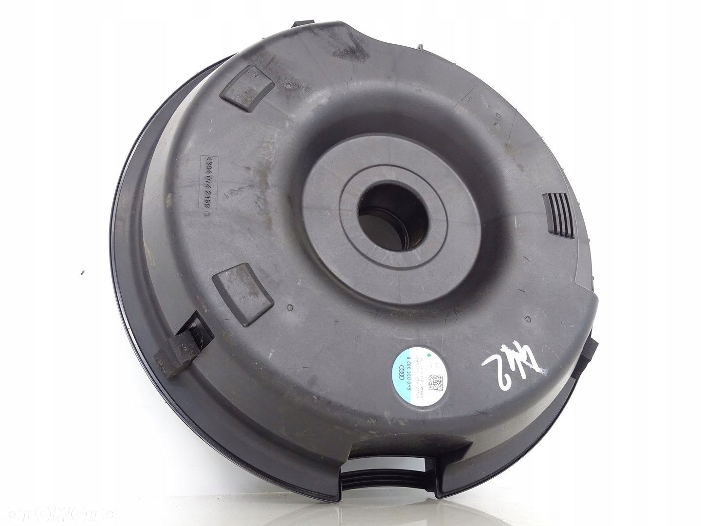 GŁOŚNIK SUBWOOFER BASSBOX BASS TUBA AUDI A3 8V 8V0035382B - 1