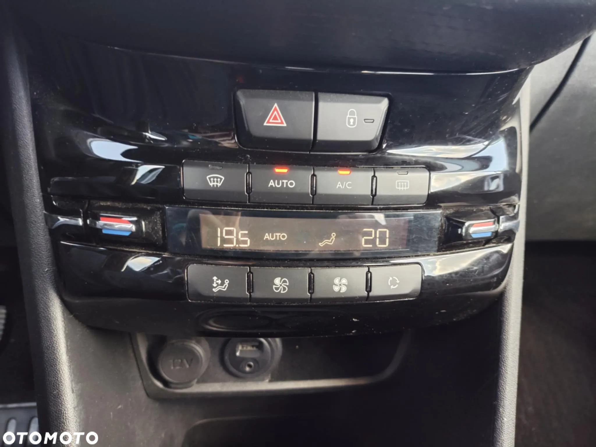 Peugeot 2008 1.2 Pure Tech Style - 9