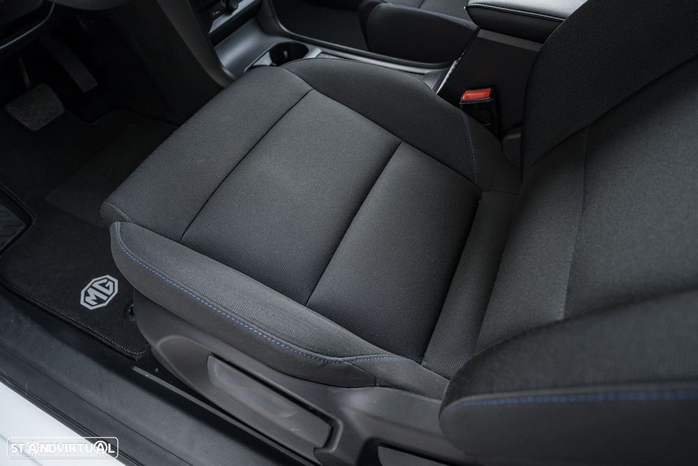 MG MG4 51 kWh Standard - 26