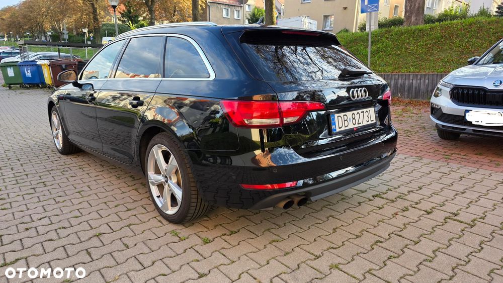 Audi A4 Avant 2.0 TDI S tronic - 4
