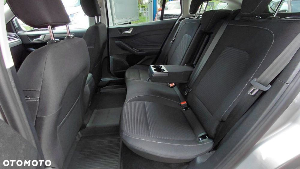 Ford Focus - 21